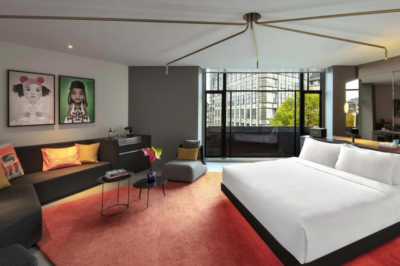 Hotel W Amsterdam Esterno foto A room at the hotel