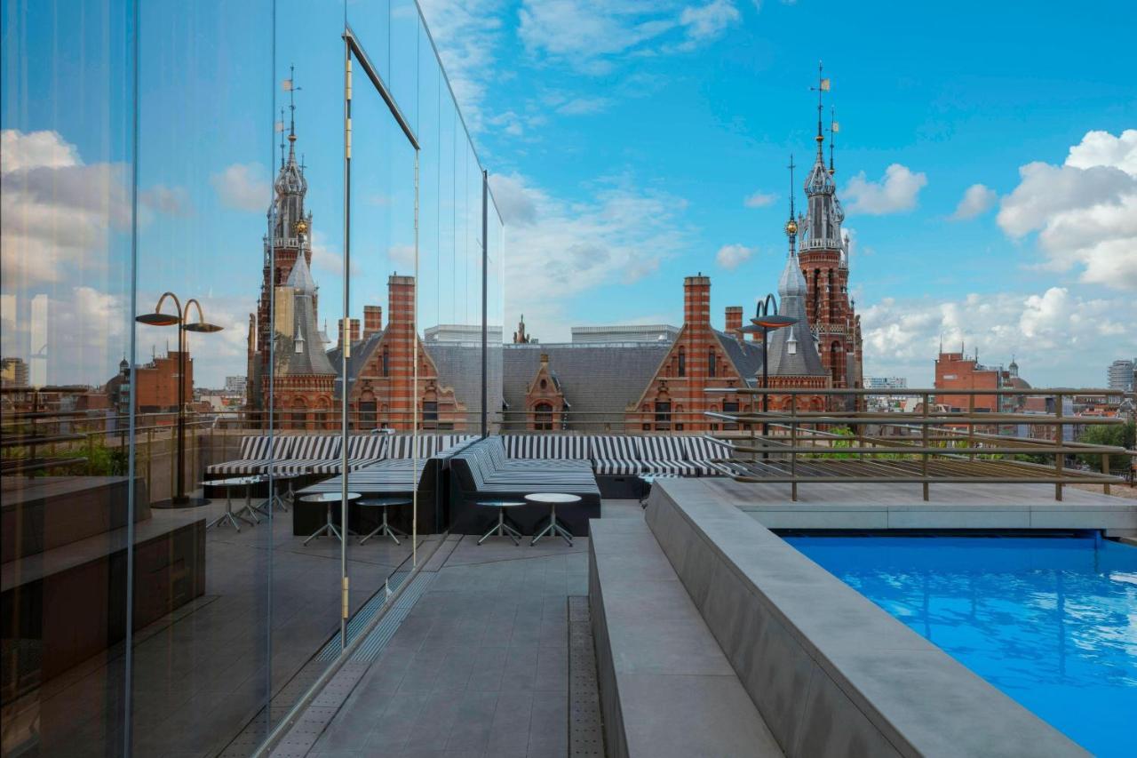 Hotel W Amsterdam Esterno foto The rooftop pool