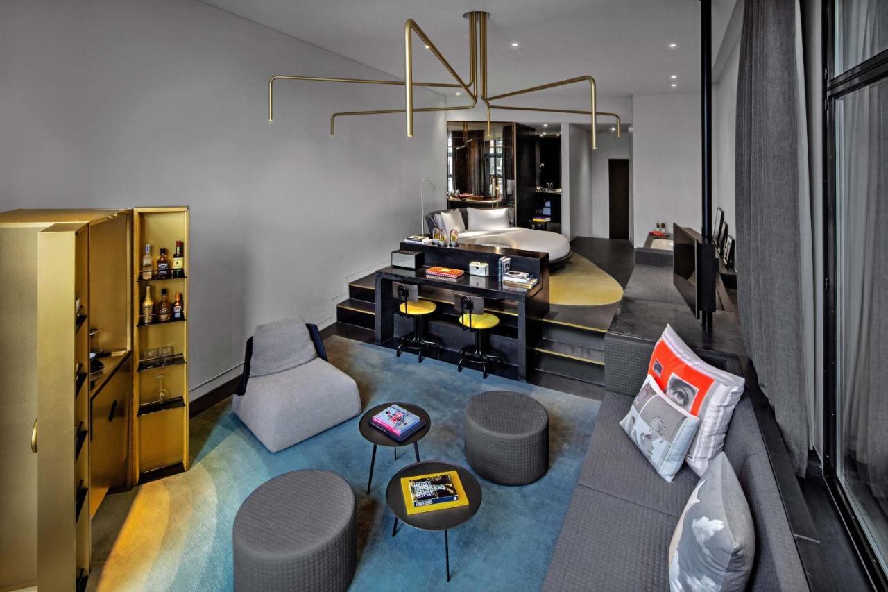 Hotel W Amsterdam Esterno foto A suite at the hotel