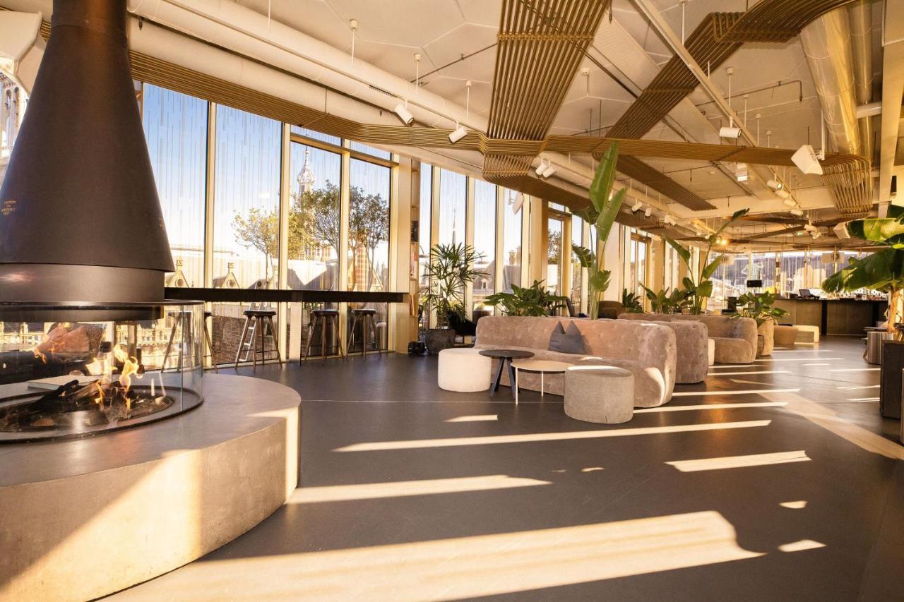 Hotel W Amsterdam Esterno foto The lounge at the airport