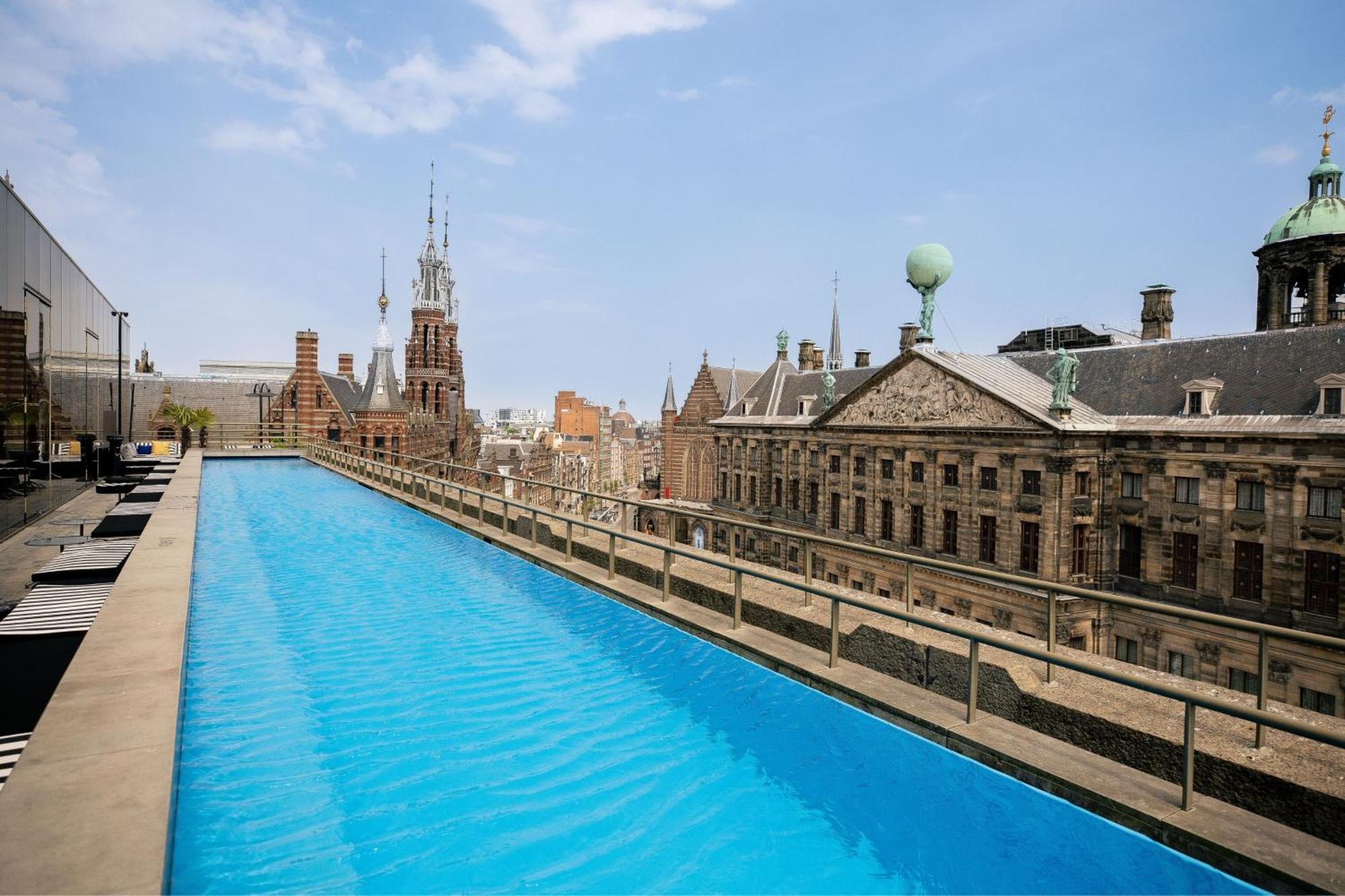 Hotel W Amsterdam Esterno foto The rooftop pool