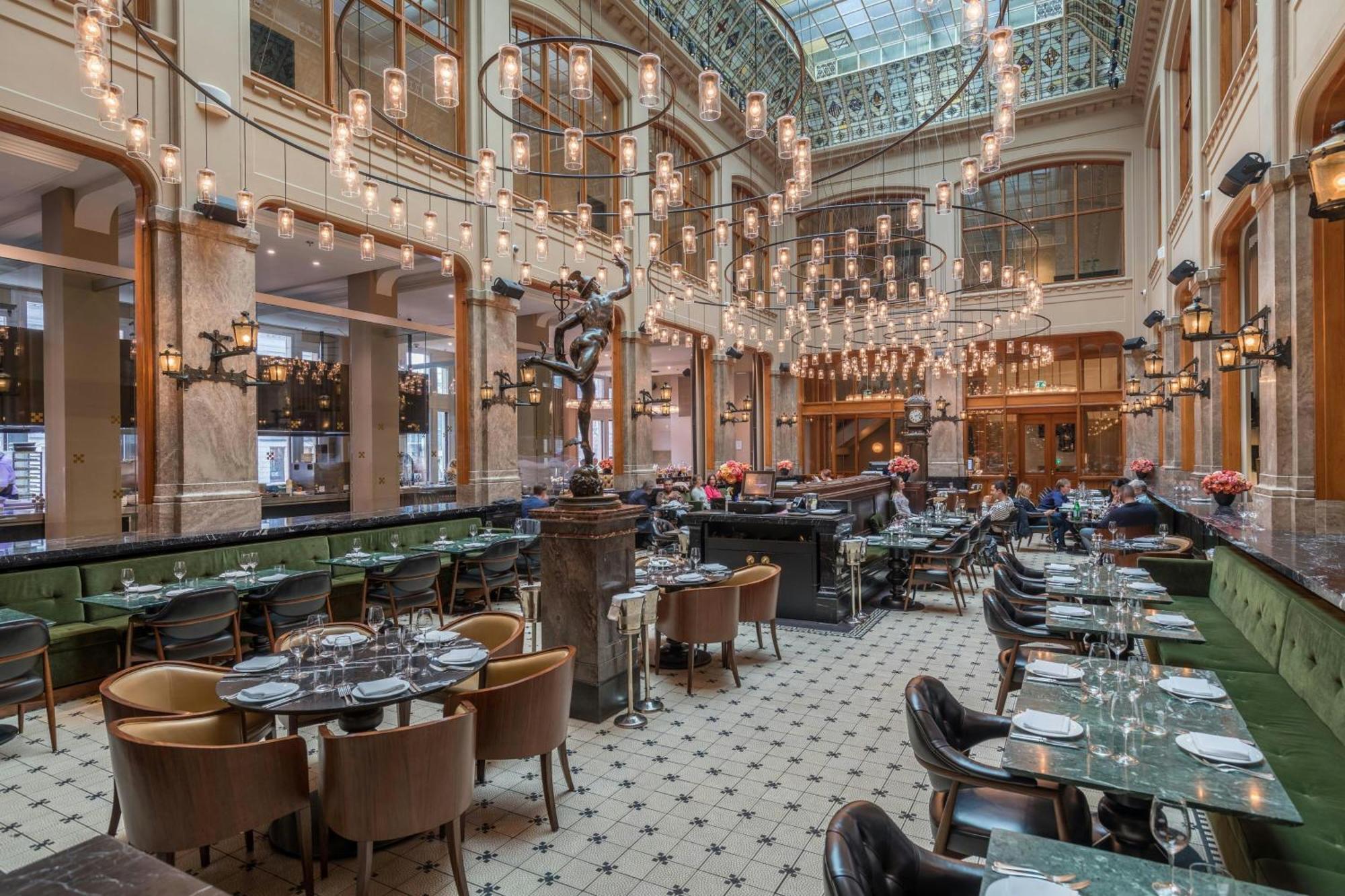 Hotel W Amsterdam Esterno foto The interior of the restaurant